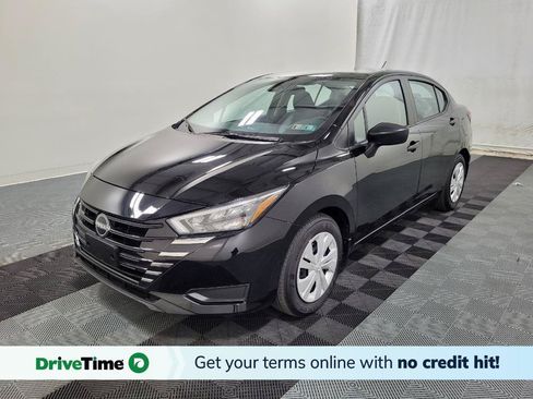 Used 2025 Nissan Versa S w/ Trunk Package FWD image 1