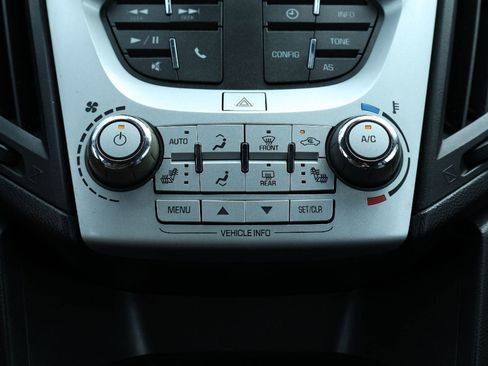 Used 2017 Chevrolet Equinox LT w/ Convenience Package image 26