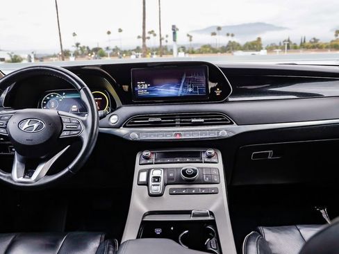 Used 2022 Hyundai Palisade Calligraphy w/ Cargo Package FWD image 15