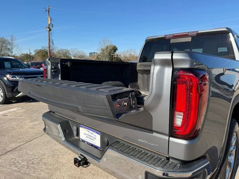 Used 2020 GMC Sierra 1500 SLT image 5