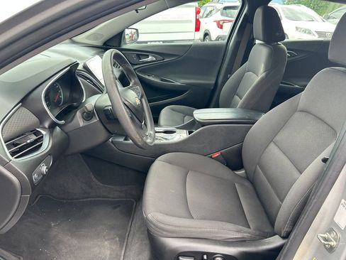 Used 2020 Chevrolet Malibu LT FWD image 27