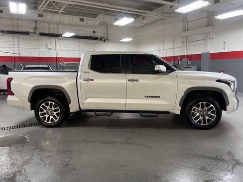 Used 2024 Toyota Tundra Limited w/ Power Package AWD/4WD image 11