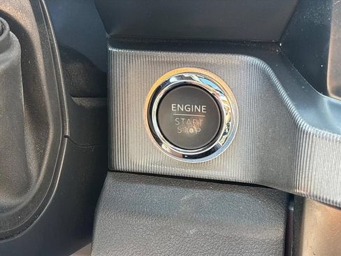 Used 2025 Ford F250 Platinum AWD/4WD image 39
