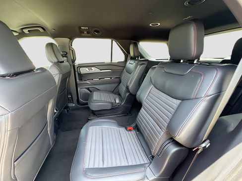New 2026 Ford Explorer ST-Line w/ ST-Line Street Pack RWD image 17