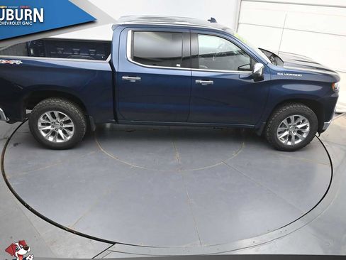 Used 2022 Chevrolet Silverado 1500 LTZ AWD/4WD image 34