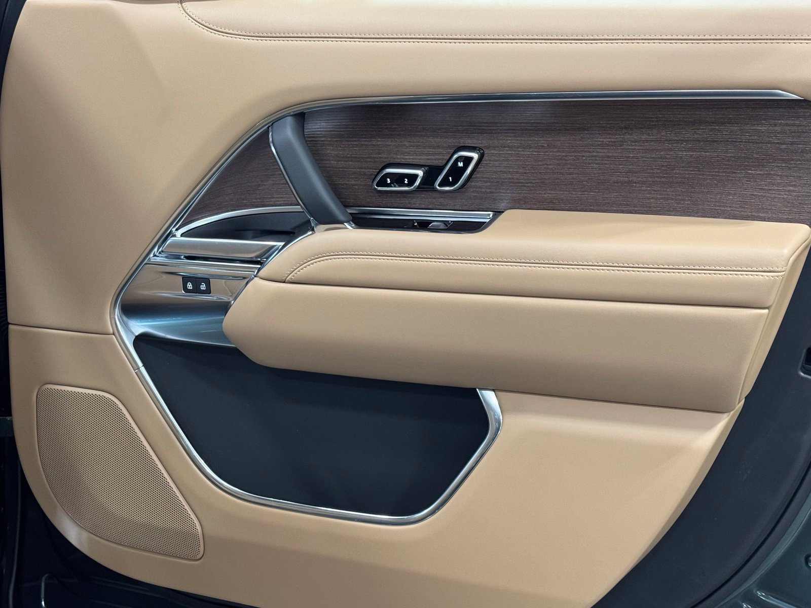 New 2026 Land Rover Range Rover SE AWD/4WD image 48