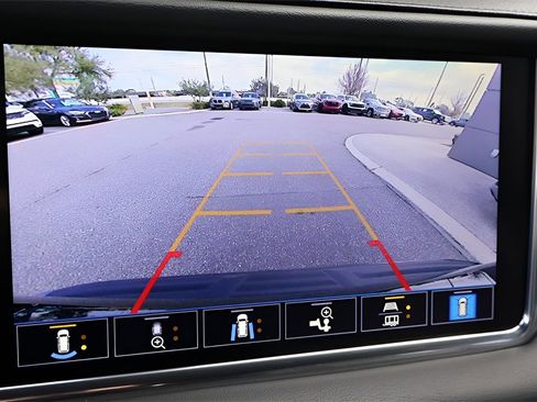 Used 2021 GMC Yukon Denali w/ Denali Ultimate Package image 25