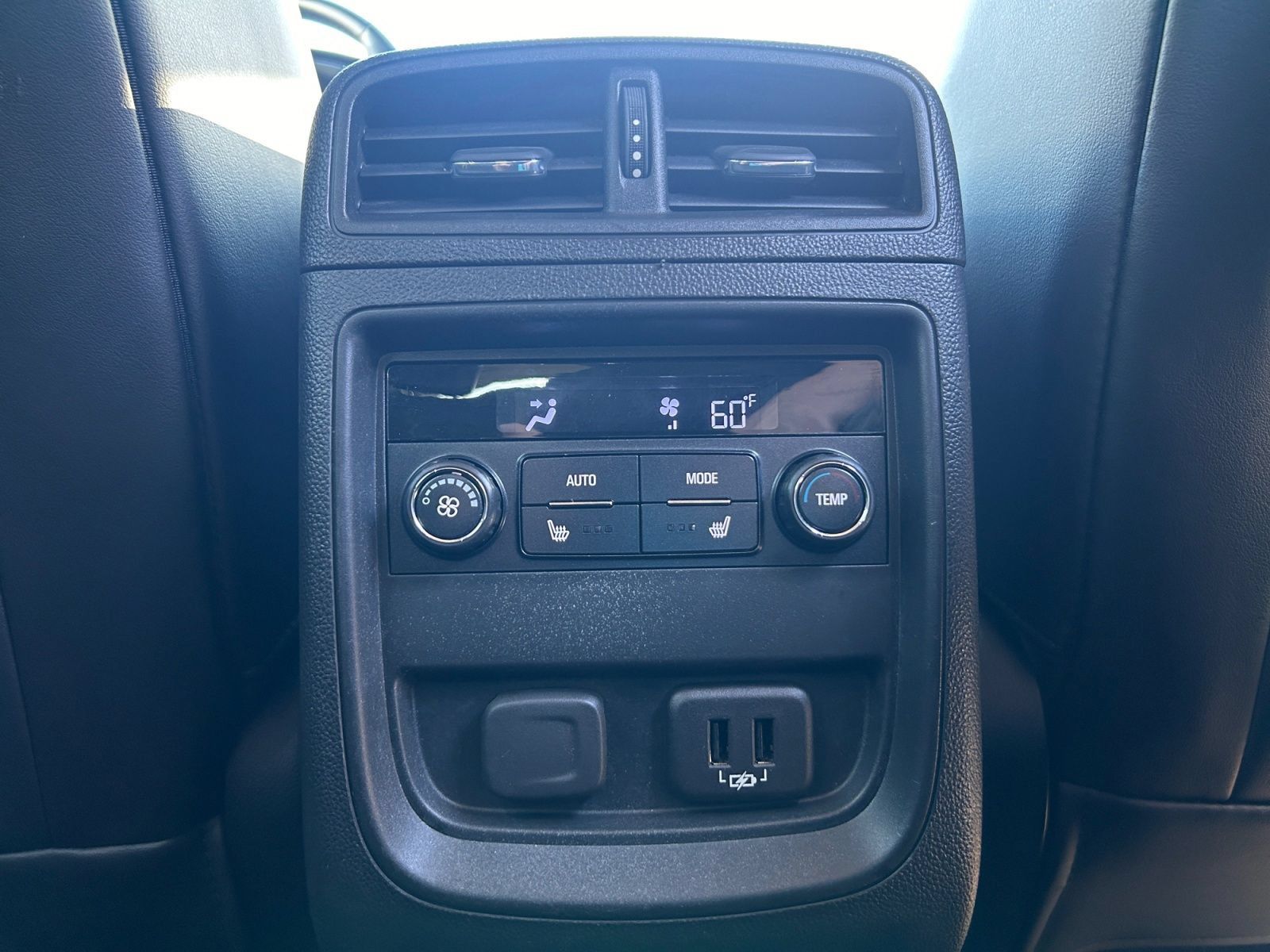 Used 2019 Buick Envision Premium AWD/4WD image 26