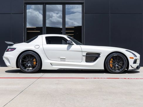 Used 2014 Mercedes-Benz SLS AMG Black Series image 12