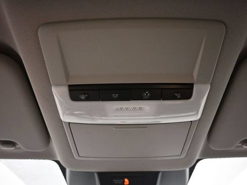 Used 2024 Nissan Rogue S FWD image 29