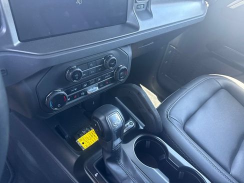 Used 2025 Ford Bronco Badlands AWD/4WD image 11