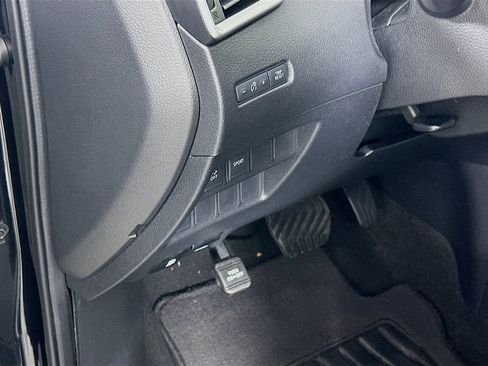 Used 2016 Nissan Rogue SV FWD image 10