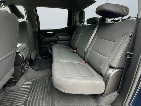 Used 2022 Chevrolet Silverado 1500 LT AWD/4WD image 13