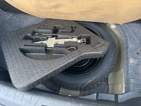 Used 2009 Honda Accord EX image 38