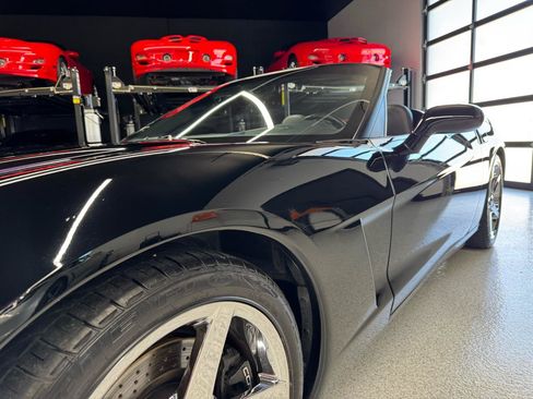 Used 2007 Chevrolet Corvette Convertible w/ Preferred Equipment Group RWD image 28