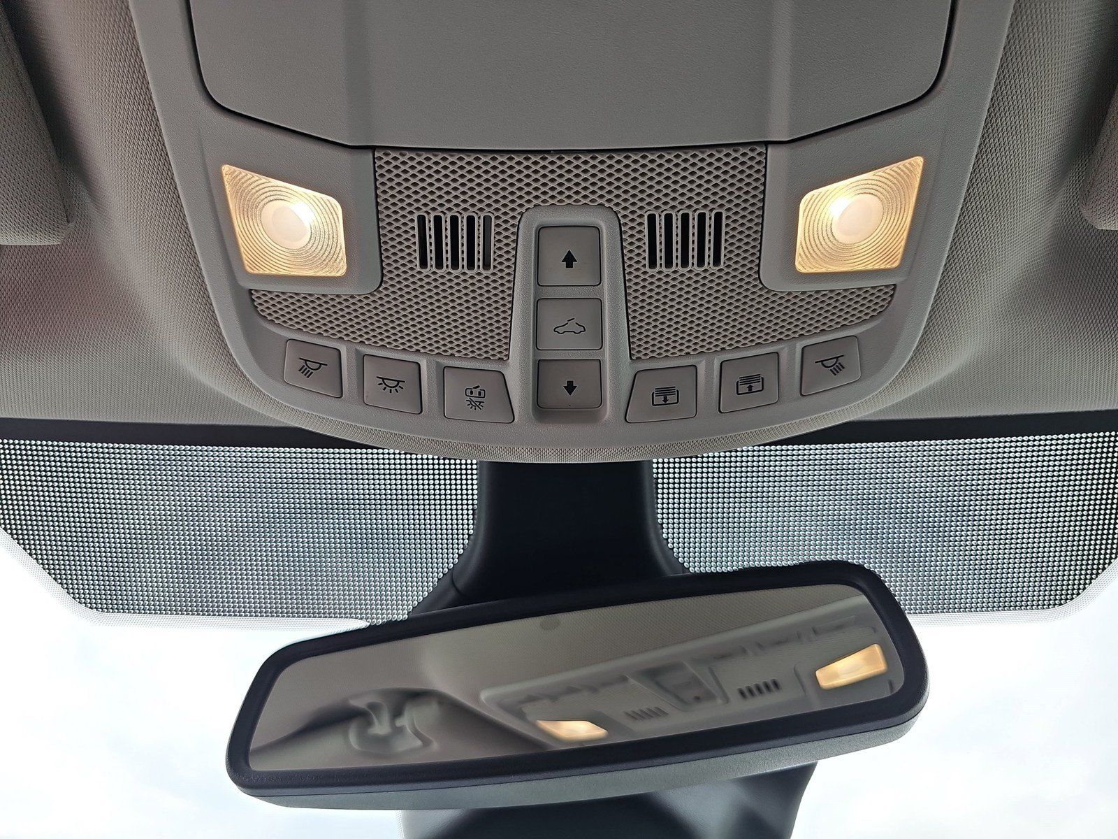 Used 2023 Ford Edge Titanium AWD/4WD image 32