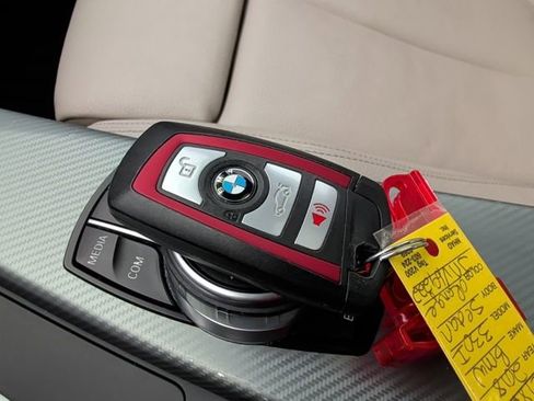 Used 2018 BMW 330i xDrive Sedan AWD/4WD image 37