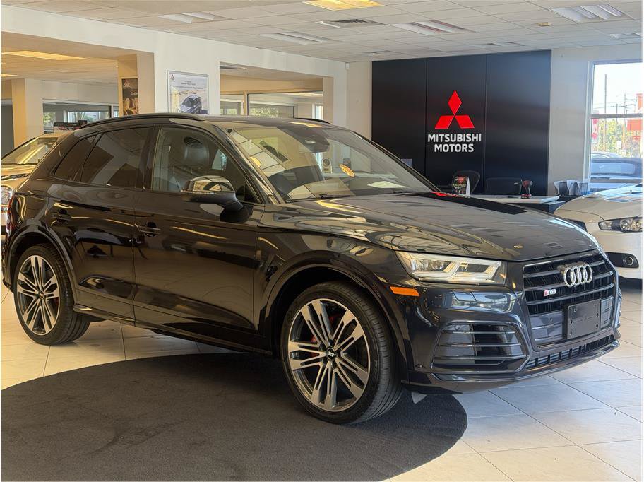 Used 2020 Audi SQ5 Premium Plus w/ Premium Plus Package AWD/4WD image 3