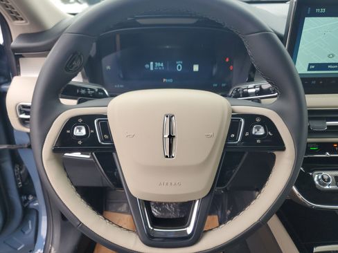 New 2026 Lincoln Corsair Premiere image 14