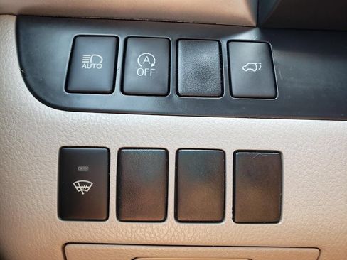 Used 2017 Toyota Highlander XLE AWD/4WD image 24