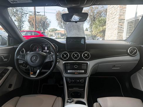 Used 2018 Mercedes-Benz CLA 250 image 26