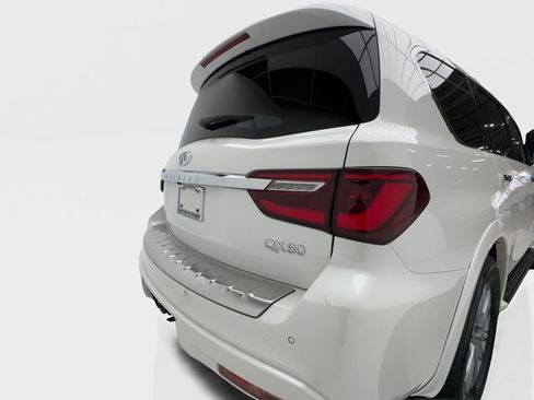 Used 2024 INFINITI QX80 Luxe image 9