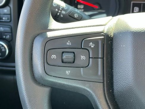 Used 2025 Chevrolet Silverado 1500 Custom image 16