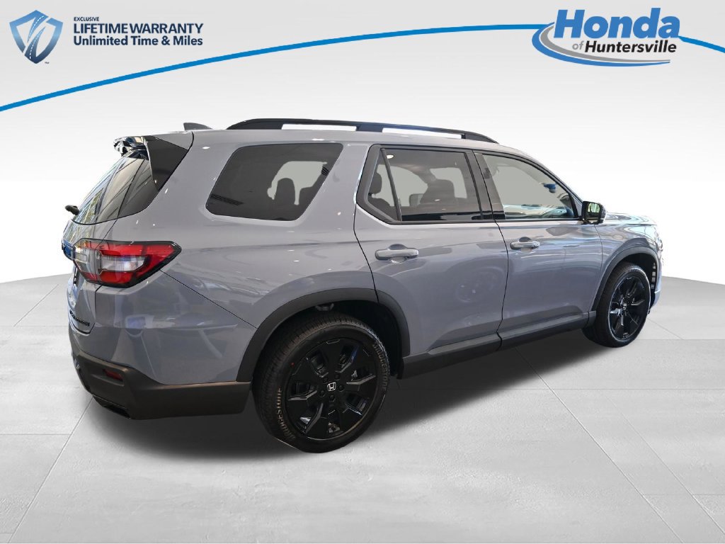 New 2026 Honda Pilot Black Edition image 5
