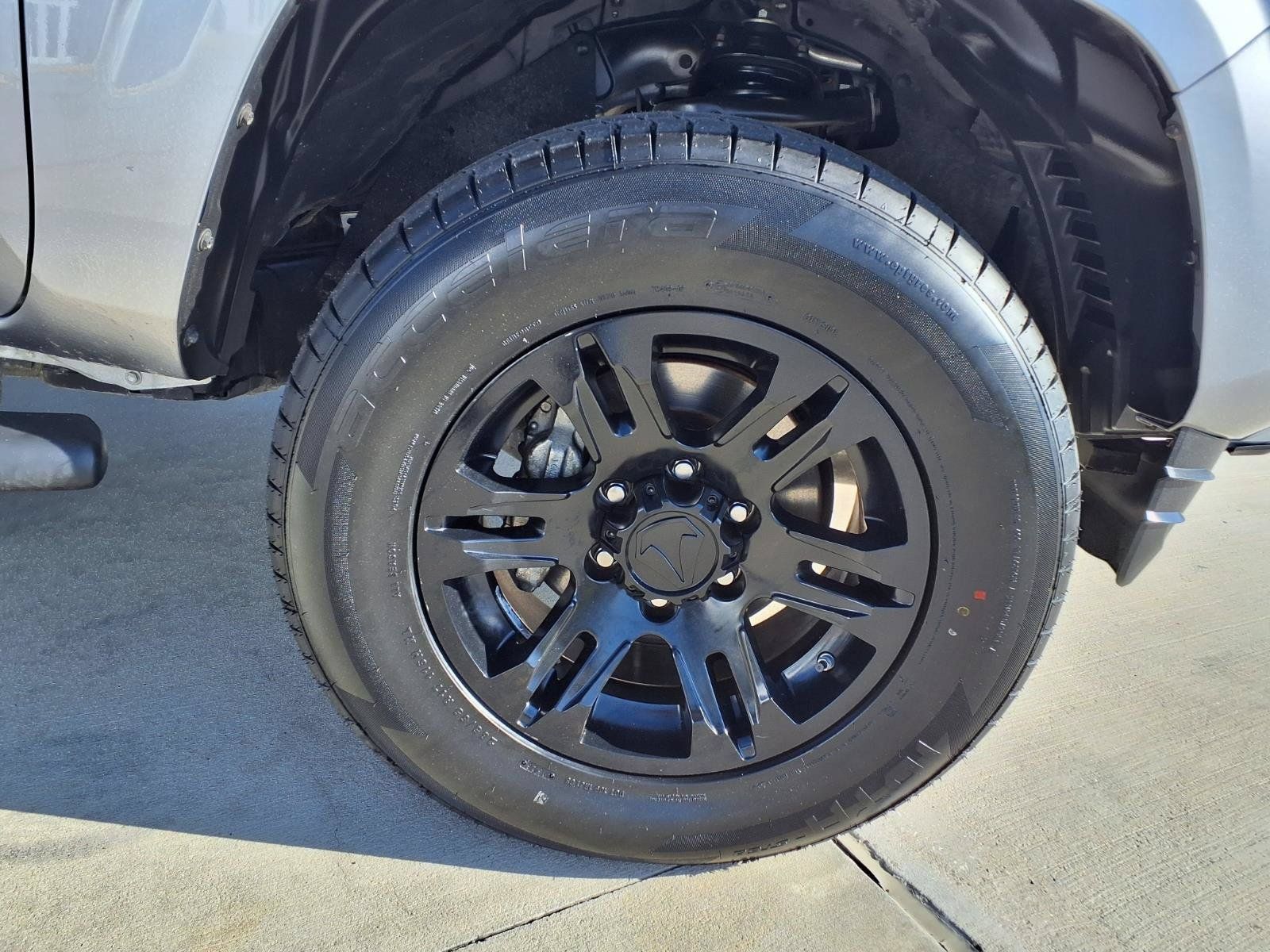 Used 2020 Toyota Tacoma SR w/ SR Convenience Package RWD image 9