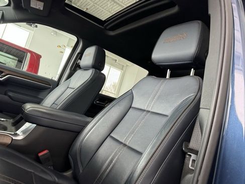 Certified 2023 Chevrolet Silverado 1500 High Country w/ High Country Premium Package image 9