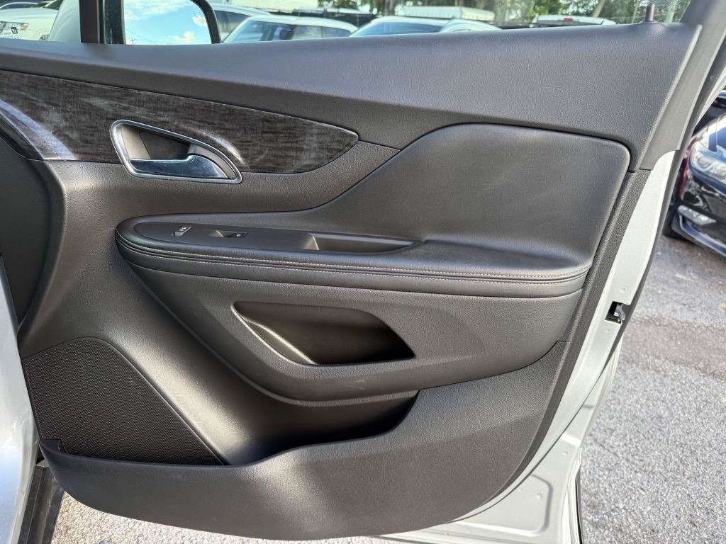 Used 2015 Buick Encore Convenience AWD/4WD image 18