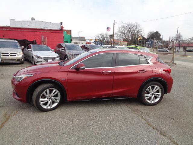 Used 2019 INFINITI QX30 FWD image 3