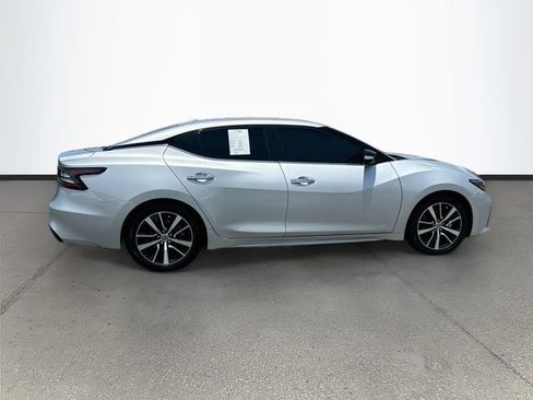 Used 2022 Nissan Maxima SV w/ Floor Mat Group FWD image 28