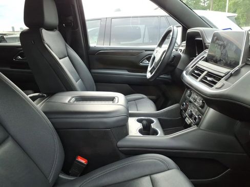 Used 2022 Chevrolet Tahoe LT w/ LT Signature Package image 10