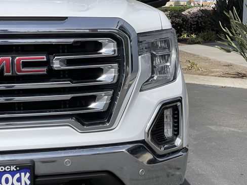 Used 2022 GMC Sierra 1500 SLT image 3