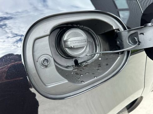 Used 2026 Porsche Macan S AWD/4WD image 43