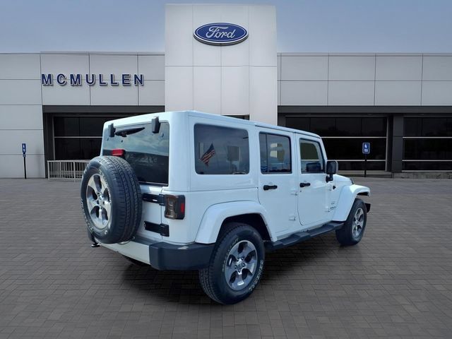 Used 2017 Jeep Wrangler Unlimited Sahara AWD/4WD image 5