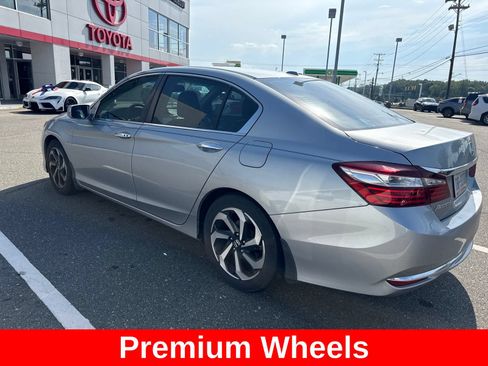 Used 2016 Honda Accord EX-L image 8