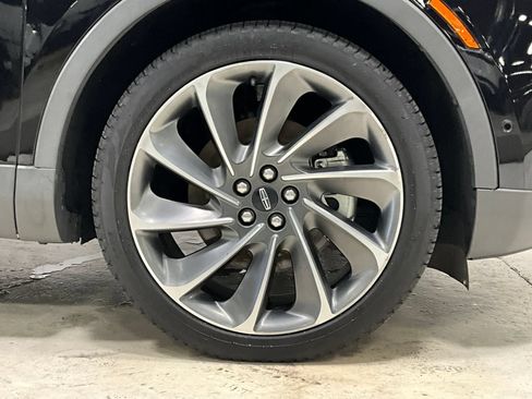 Used 2020 Lincoln Nautilus Reserve w/ Equipment Group 202A AWD/4WD image 12