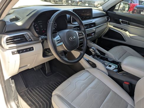 Used 2021 Kia Telluride SX w/ SX Prestige Package image 10