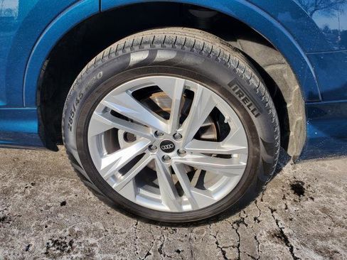 Used 2022 Audi Q7 Premium Plus image 33