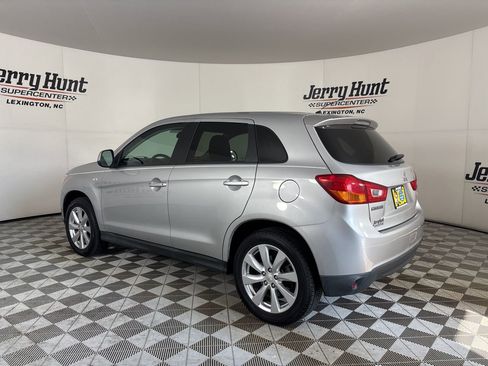 Used 2015 Mitsubishi Outlander Sport ES image 6
