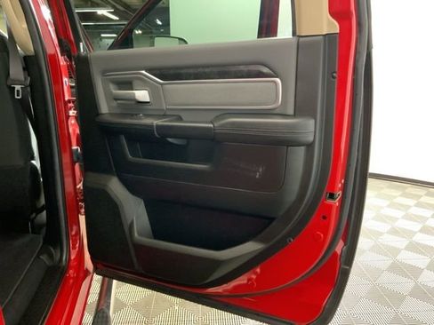 Used 2019 RAM 2500 Big Horn image 32