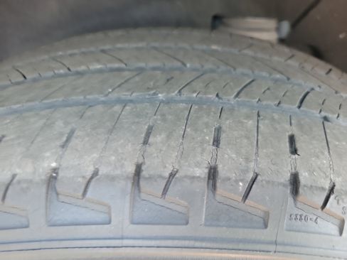 Used 2020 GMC Terrain SLE image 23