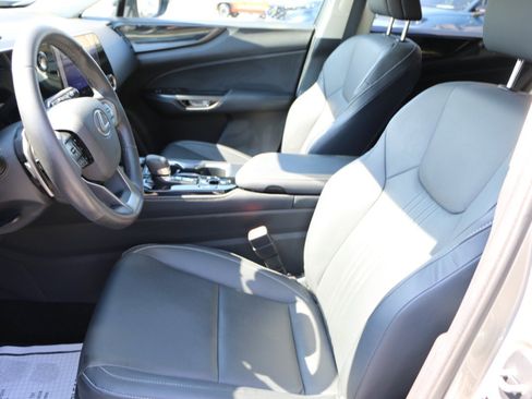 Used 2024 Lexus NX 250 FWD w/ Towing Package (2000 Lbs) image 26