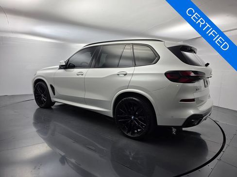 Used 2024 BMW X5 sDrive40i w/ Executive Package RWD image 4