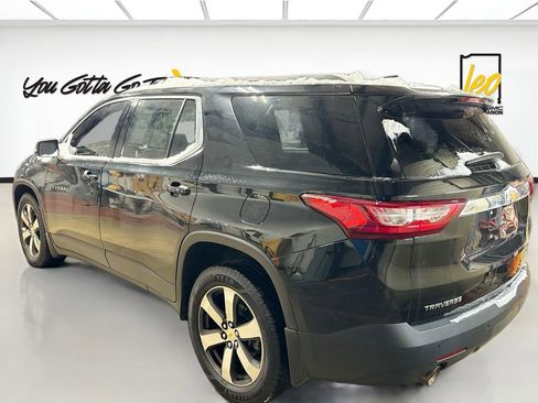 Used 2020 Chevrolet Traverse LT w/ LT Premium Package image 7
