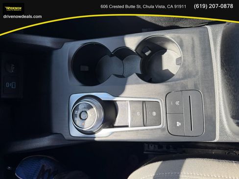 Used 2022 Ford Escape SE FWD image 22