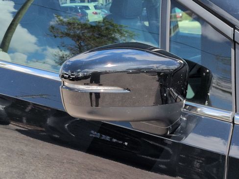 Used 2023 Honda Odyssey EX-L image 12