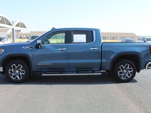 Used 2024 GMC Sierra 1500 SLT AWD/4WD image 8